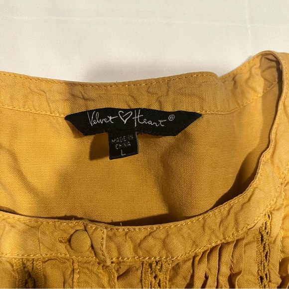 Velvet Heart Mustard Yellow Blouse | Women’s Size L - Picture 4 of 4